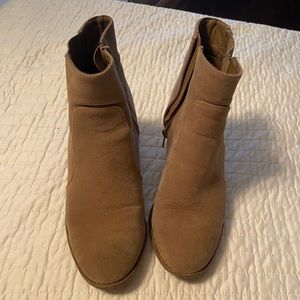 Women’s tan faux suede ankle boot size 9